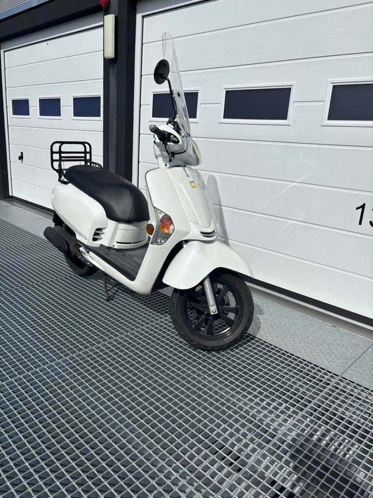 Kymco like 2010, Ophalen, Zo goed als nieuw, Benzine, Maximaal 25 km/u