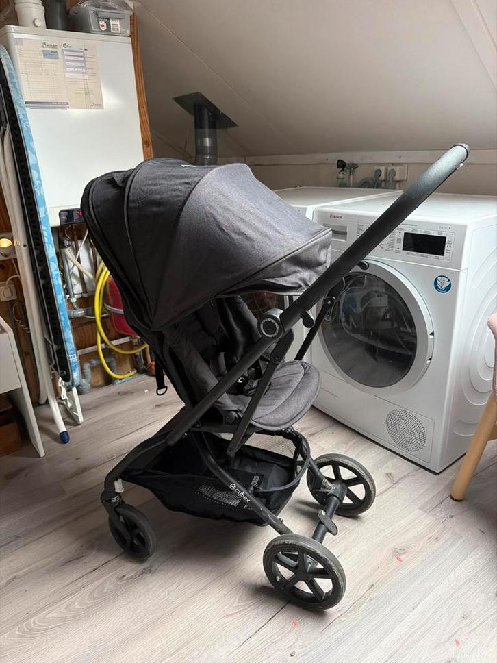 Cybex Easy S Twist: Compacte, draaibare buggy/kinderwagen, Kinderen en Baby's, Buggy's, Gebruikt, Overige merken, Verstelbare rugleuning
