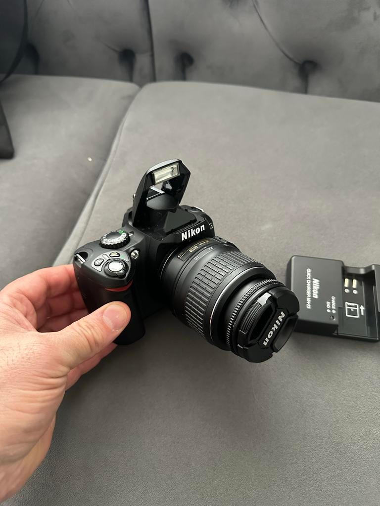 Nikon D40 Spiegelreflexcamera met AF-S DX NIKKOR 18-55mm, Gebruikt, Spiegelreflex, Ophalen of Verzenden, 4 t/m 7 keer
