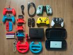 Nintendo Switch (met extra controllers, kabels, stuurtjes), Ophalen, Zo goed als nieuw, Met 3 controllers of meer, Switch Original