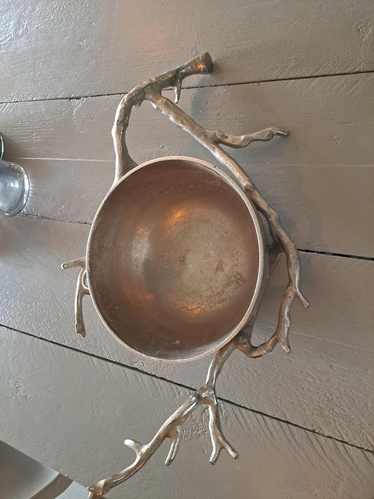 Zware ijzeren schaal. Zilverkleur, Ophalen