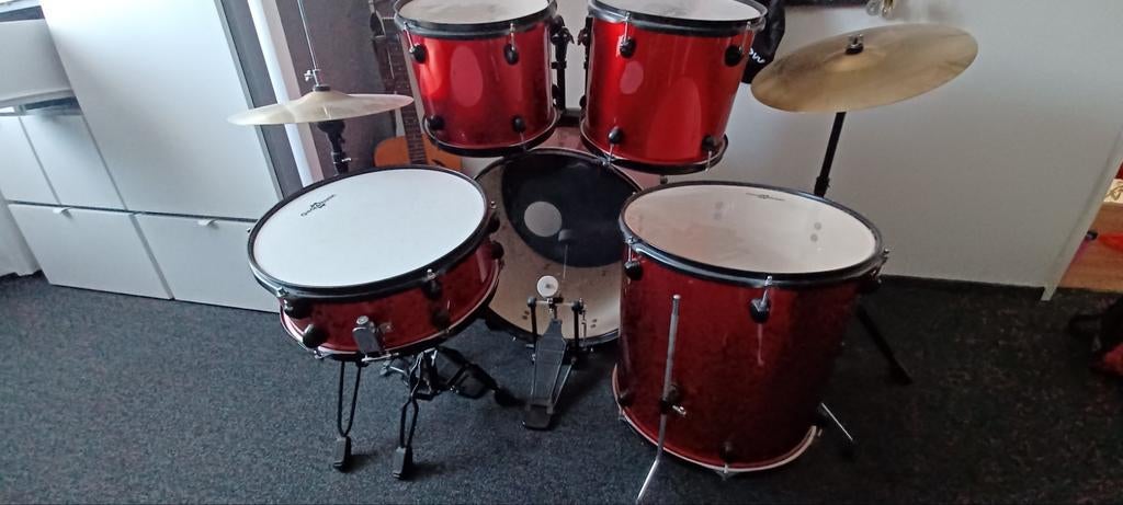 Compleet drumstel - Rood,  Gear Music, Muziek en Instrumenten, Ophalen, Zo goed als nieuw, Overige merken