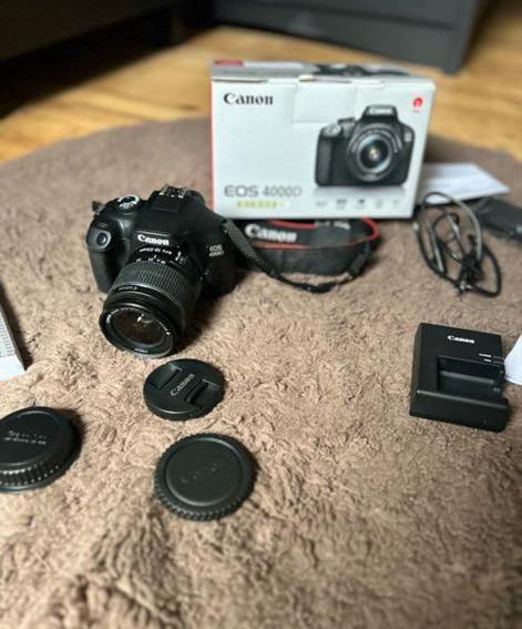 Canon EOS 4000D spiegelreflexcamera met 18-55mm lens, Spiegelreflex, Verzenden, Canon, Zo goed als nieuw