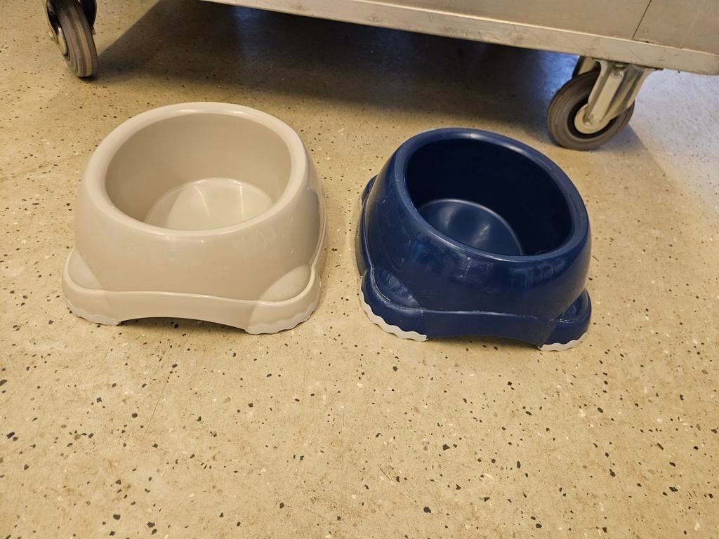 Voerbakken, Ophalen of Verzenden