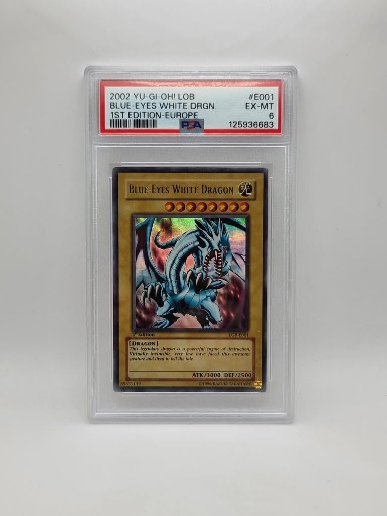 Yu-Gi-Oh! Blue-Eyes White Dragon LOB-E001 PSA 6, Hobby en Vrije tijd, Verzamelkaartspellen | Yu-gi-Oh!, Ophalen of Verzenden, Gebruikt