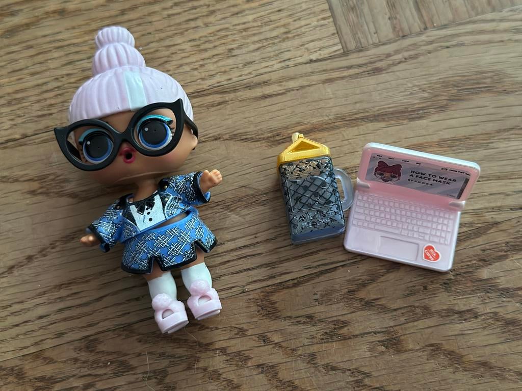 LOL Surprise pop met accessoires - Zo goed als nieuw, Ophalen of Verzenden, Zo goed als nieuw, Overige typen