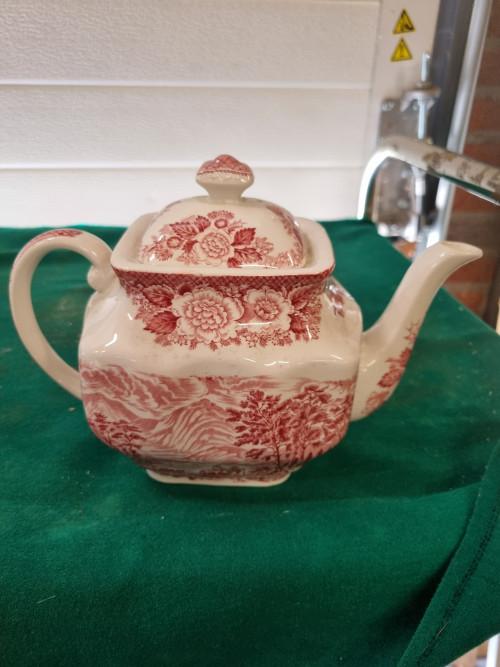 theepot wedgwood rood engels, Ophalen of Verzenden