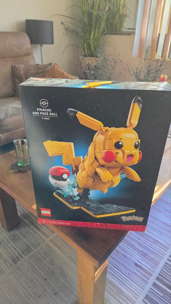 Nieuwe LEGO Pokémon Pikachu & Pokébal Set 72152 (2050 st.), Ophalen of Verzenden, Nieuw, Complete set, Lego