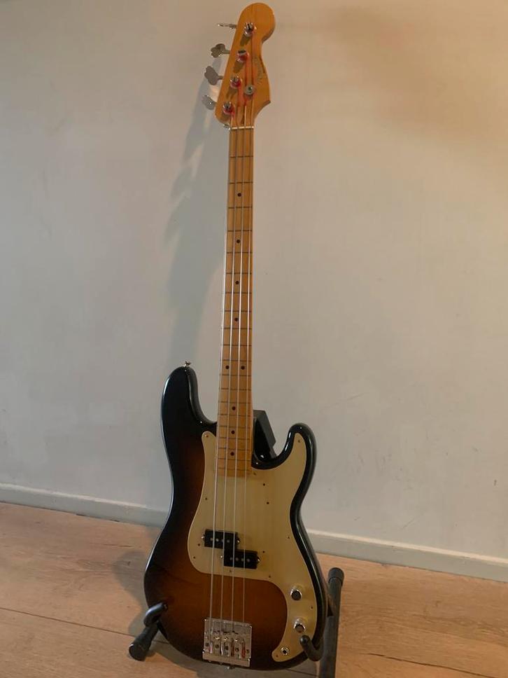 Fender Classic 50’s Precision bas., Muziek en Instrumenten, Snaarinstrumenten | Gitaren | Bas, Zo goed als nieuw, Ophalen of Verzenden