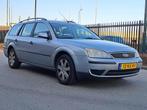 Ford Mondeo Wagon 1.8-16V Trend Export, Auto's, Gebruikt, 4 cilinders, Handgeschakeld, Grijs