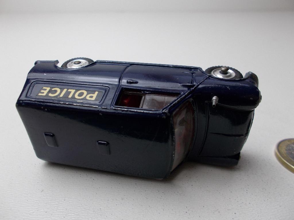 1964 Corgi Toys 448 BMC AUSTIN MINI VAN "POLICE" I.g.st., Ophalen of Verzenden, Zo goed als nieuw, Auto, Corgi