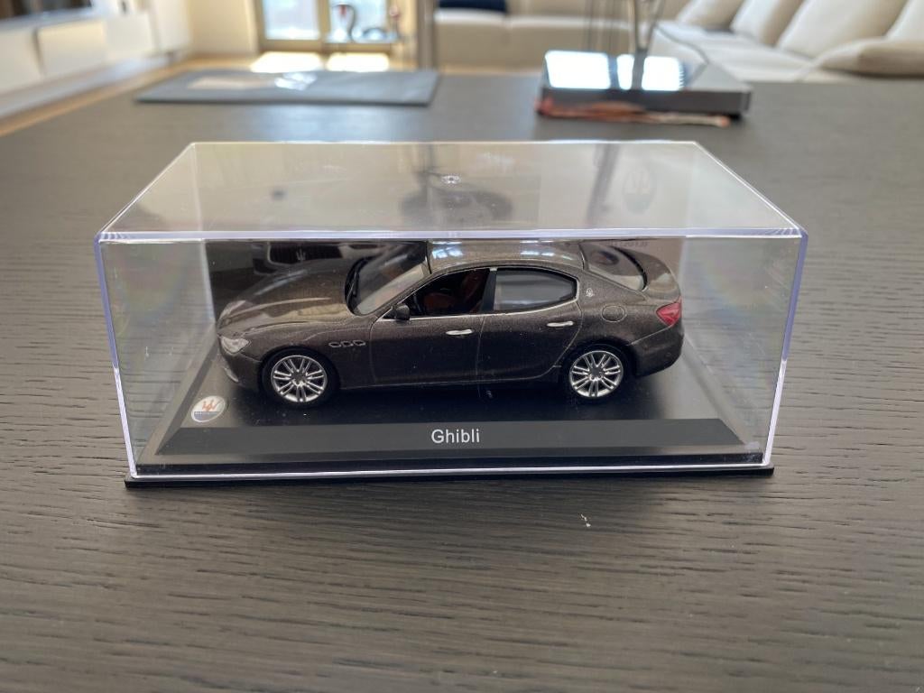Maserati Ghibli 1/43 Leo Models, Ophalen of Verzenden, Nieuw, Auto, Overige merken