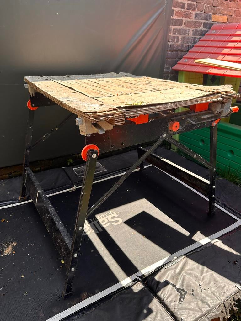 Gratis Black & Decker Workmate 2000 - Hout vervangen, Doe-het-zelf en Verbouw, Werkbanken, Ophalen of Verzenden, Gebruikt, 70 tot 120 cm