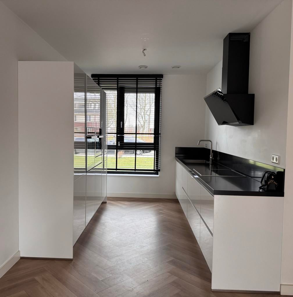 Hoogglans alpin wit complete keuken met BEKO apparatuur, Ophalen, Wit, Overige typen, Composiet