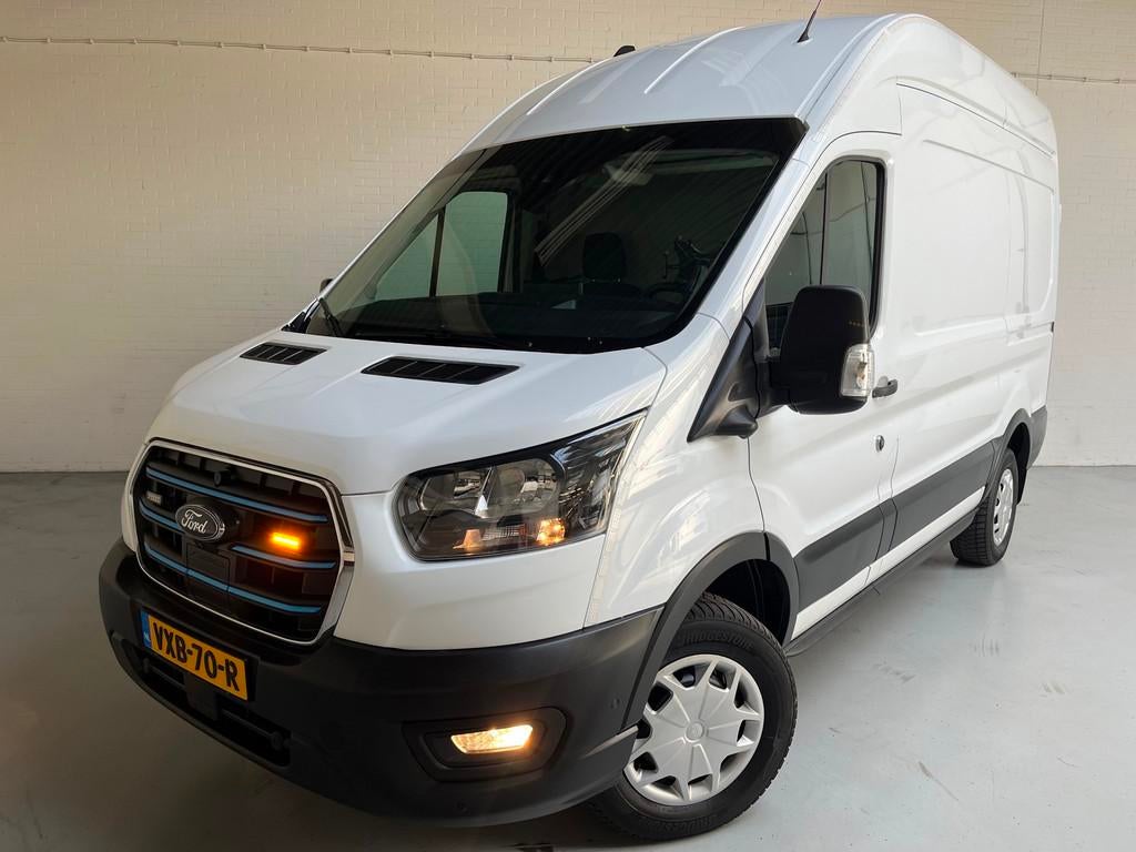 Ford E-Transit SERVICEWAGEN ELEKTRISCH 350 L2H3 Trend 68 kWh, Auto's, Automaat, Gebruikt, Met garantie (alle), Wit