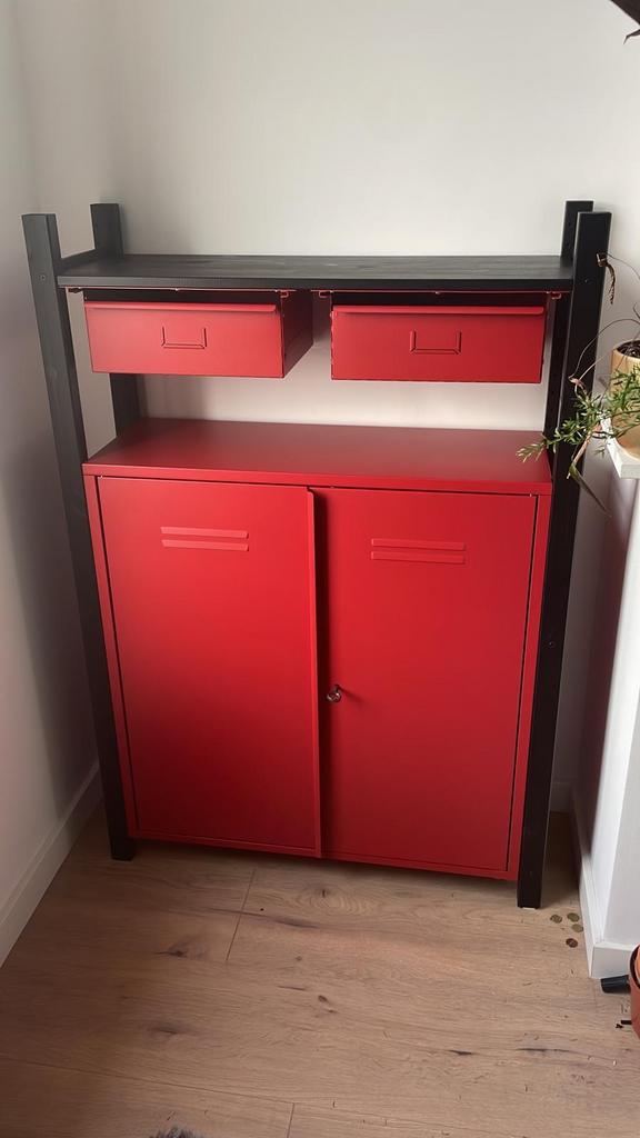 IKEA Kastje - Locker Stijl - Rood, Ophalen, Zo goed als nieuw