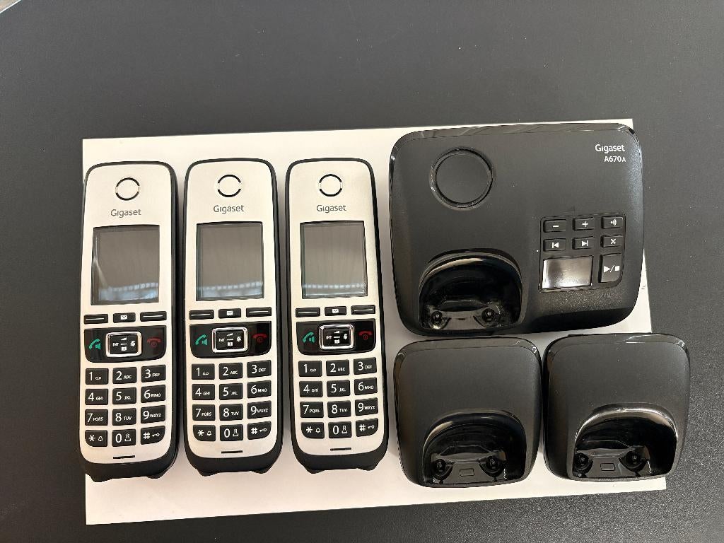 Gigaset 3xA670A inclusief Basisstation 1x A670A, Ophalen of Verzenden, Gebruikt, 3 handsets