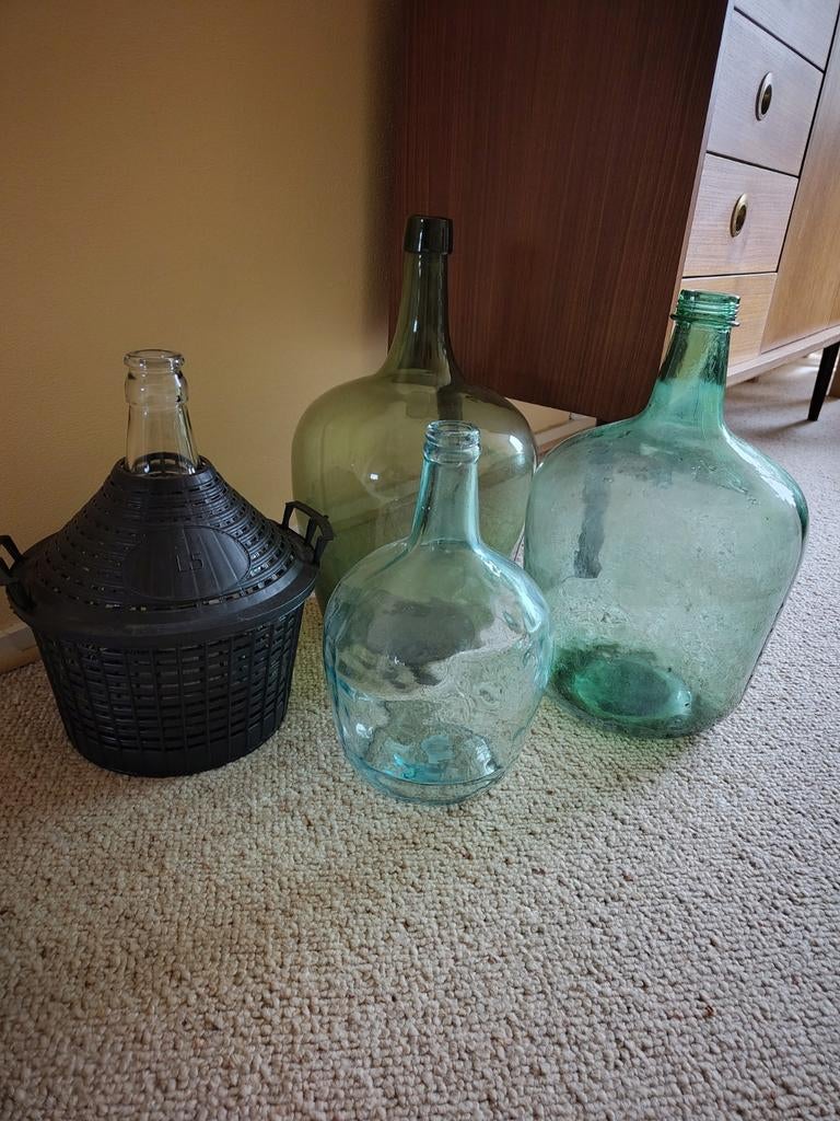 Gistfles,  vier stuks, Ophalen