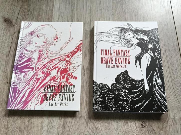 Final Fantasy Brave Exvius The Art Works 1 en 2, Spelcomputers en Games, Spelcomputers | Overige, Zo goed als nieuw, Ophalen of Verzenden
