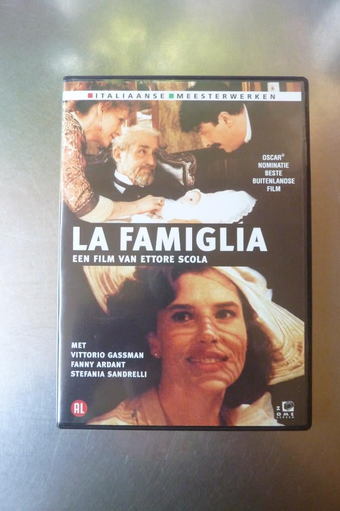 La Famiglia een film van Ettore Scola, Cd's en Dvd's, Dvd's | Filmhuis, Alle leeftijden, Ophalen of Verzenden, Zo goed als nieuw