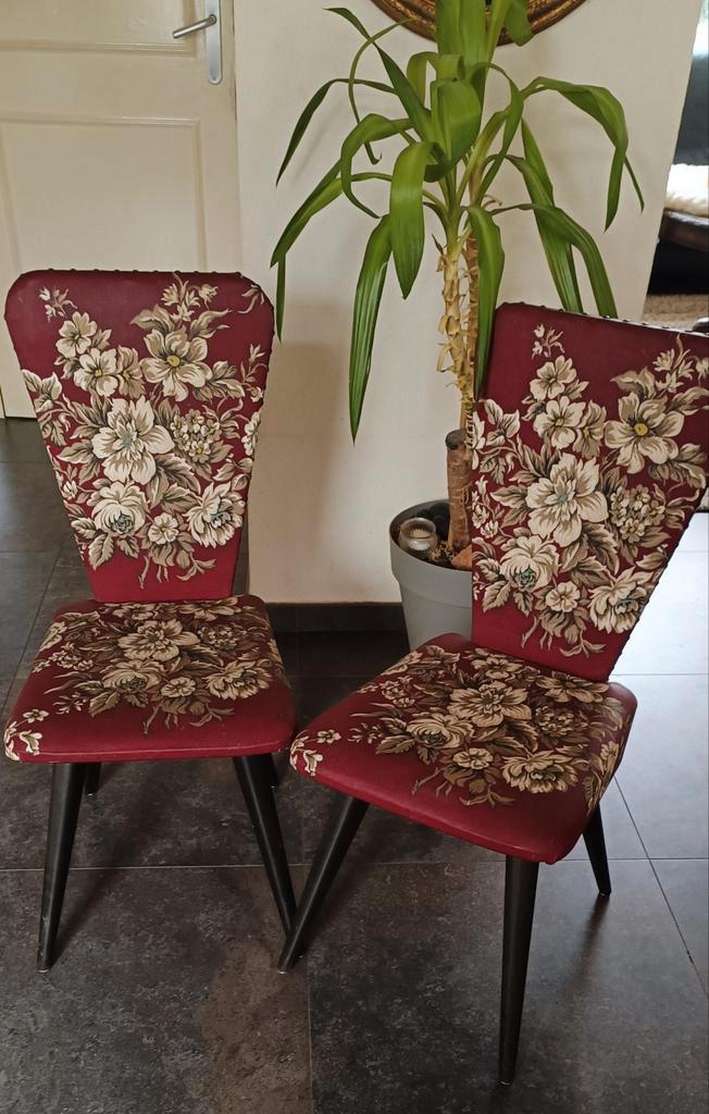 Set van 2 vintage retro stoelen met bloemenprint, Antiek en Kunst, Antiek | Meubels | Stoelen en Banken, Ophalen