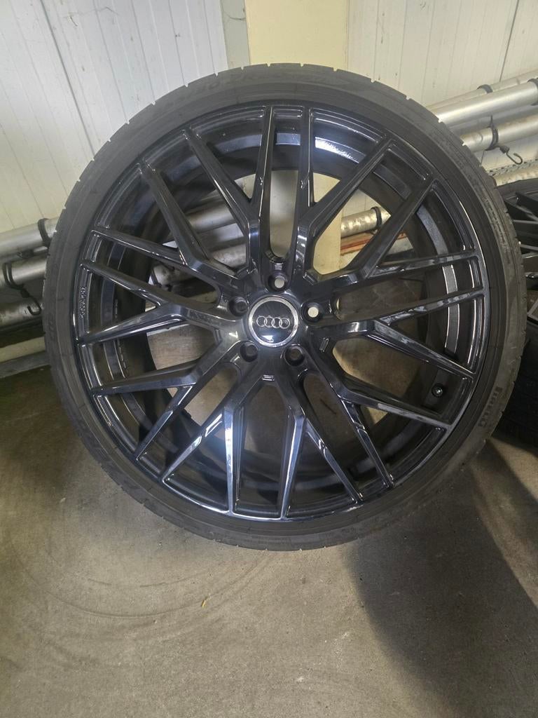 MAN rs4 20inch velgen met audi centerkapjes., Auto-onderdelen, Banden en Velgen, Ophalen, Zomerbanden