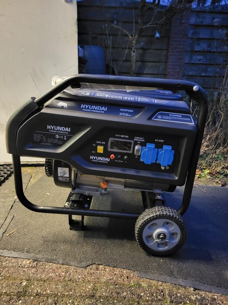 Hyundai HHDP35N aggregaat – NIEUW en ongebruikt, Doe-het-zelf en Verbouw, Ophalen, Zo goed als nieuw, Minder dan 5 kVA, Benzine