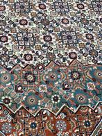 Prachtig Groot Sfeervol Handgeknoopt Vintage Vloerkleed., Ophalen, Zo goed als nieuw, Rechthoekig, 200 cm of meer