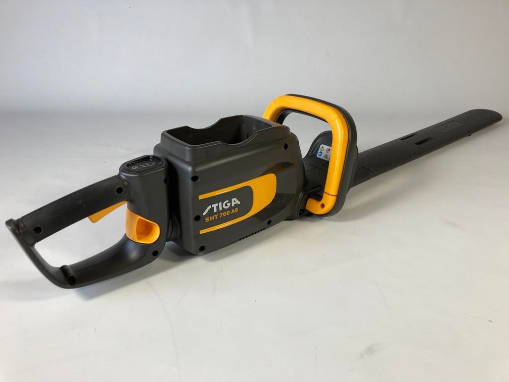 Stiga SHT 700 AE 48 Volt Accu heggenschaar incl. accu, Ophalen, Zo goed als nieuw, Accu, Stiga