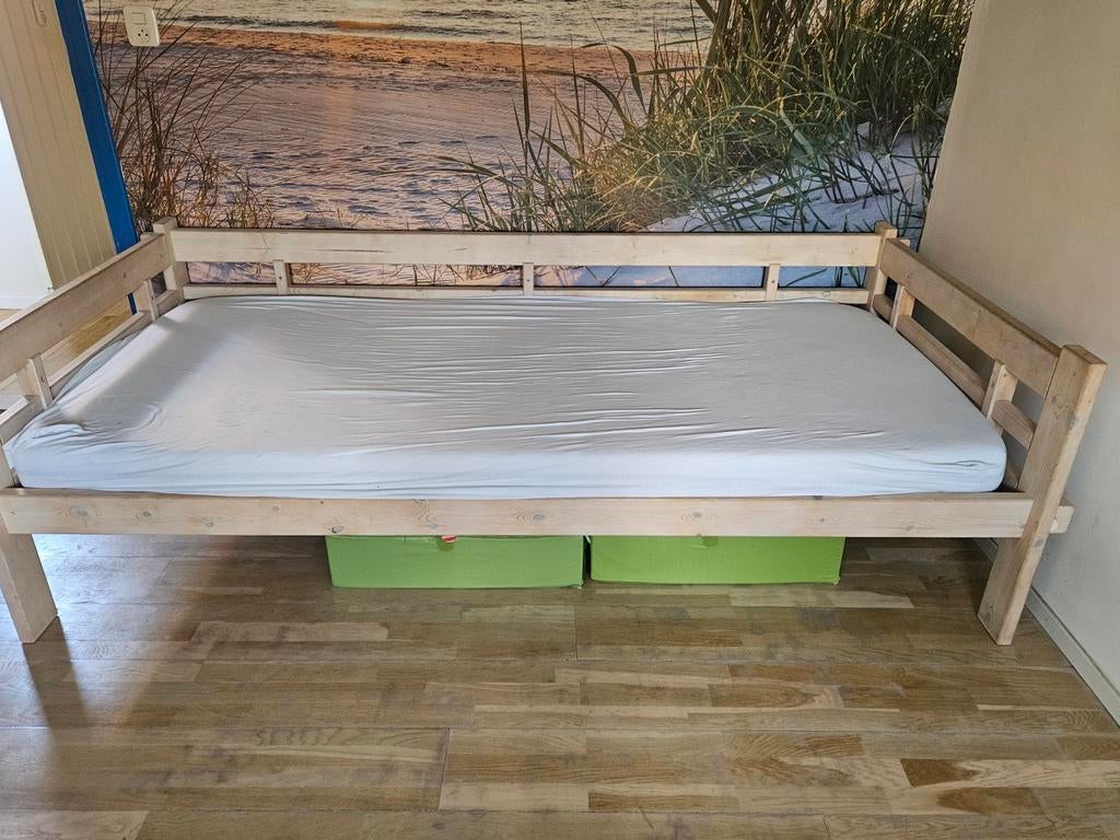1-pers bed, moet weg 25€, Ophalen, Eenpersoons, Hout