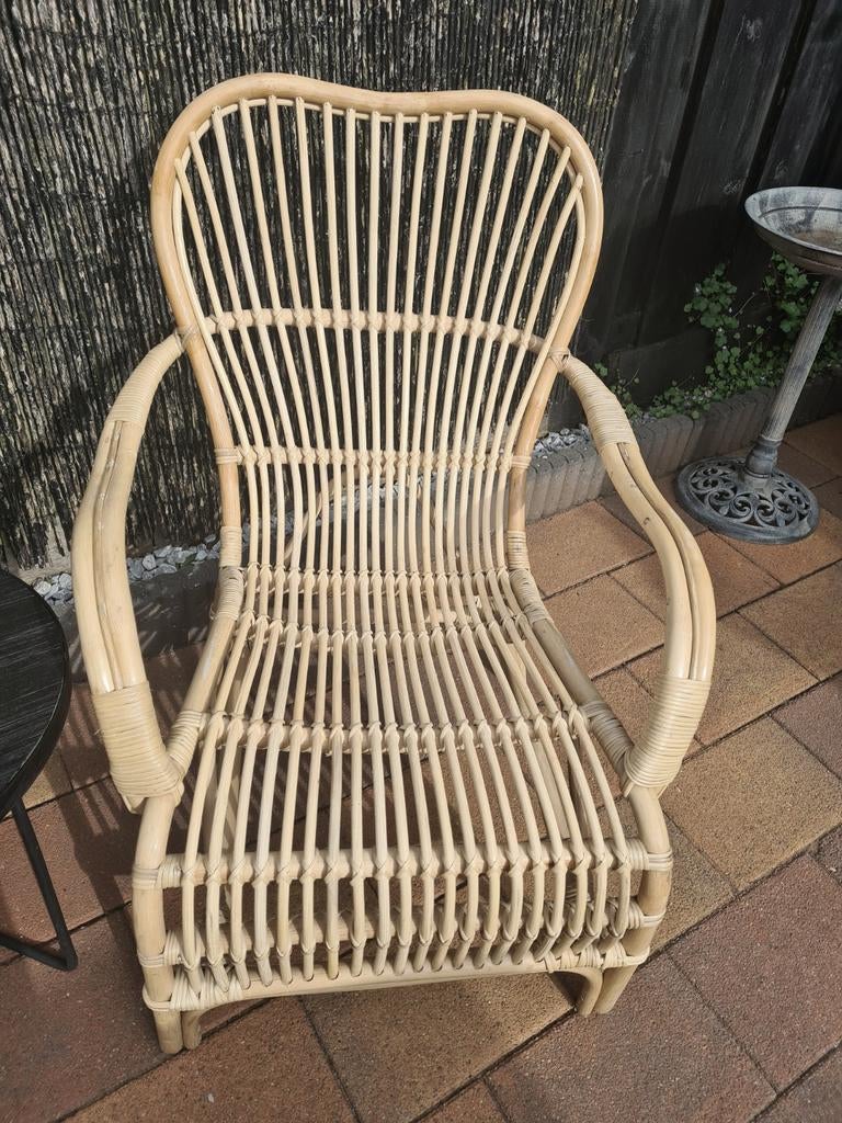 Rotan stoel, Ophalen, Eén