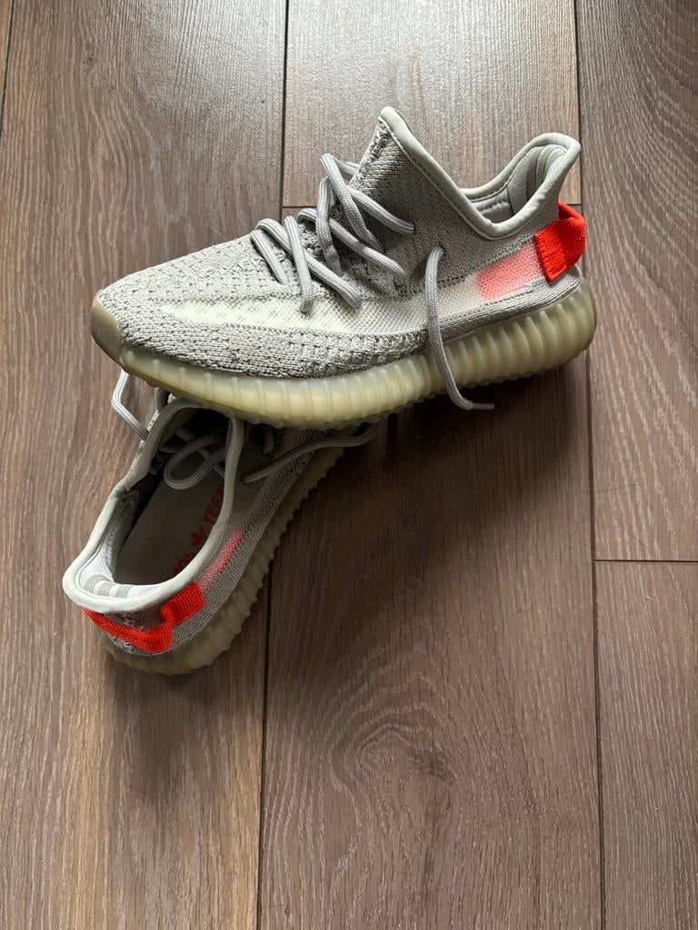 Adidas Yeezy 350 - Zo goed als nieuw!, Overige kleuren, Verzenden, Sneakers of Gympen, Zo goed als nieuw