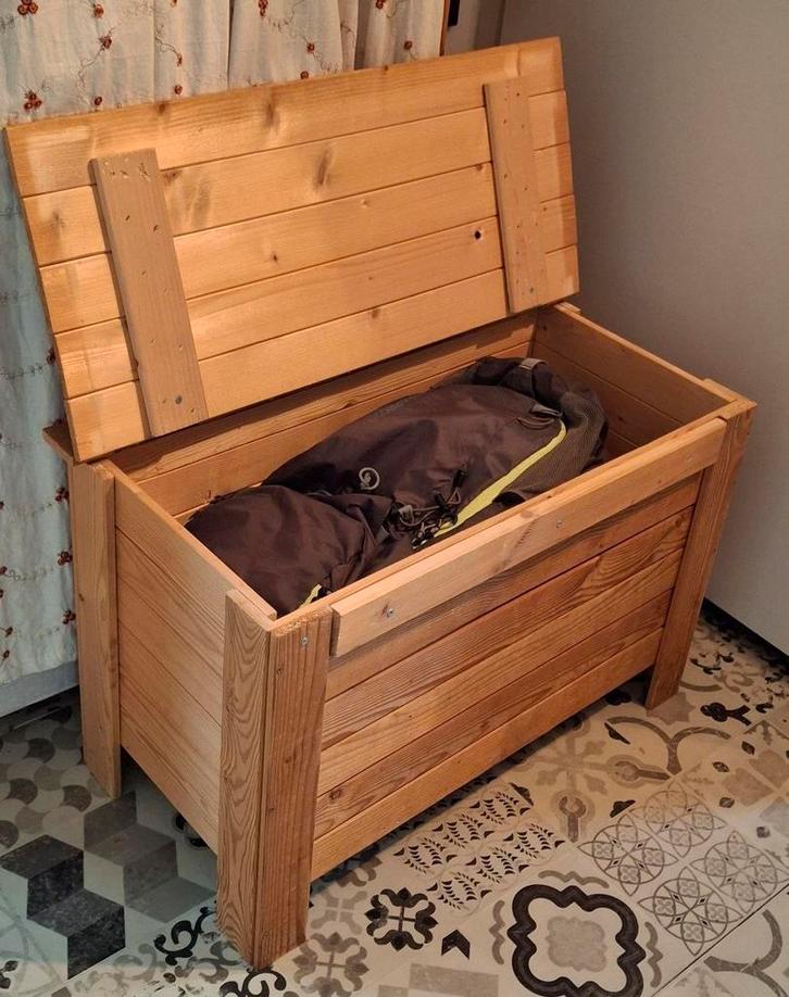 2 vurenhouten kisten Ikea, Huis en Inrichting, Woonaccessoires | Kisten, Minder dan 50 cm, Minder dan 50 cm, 50 tot 100 cm, Ophalen