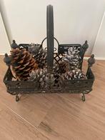 Ijzere openhaard bak met grote dennenappels, Ophalen, Zo goed als nieuw