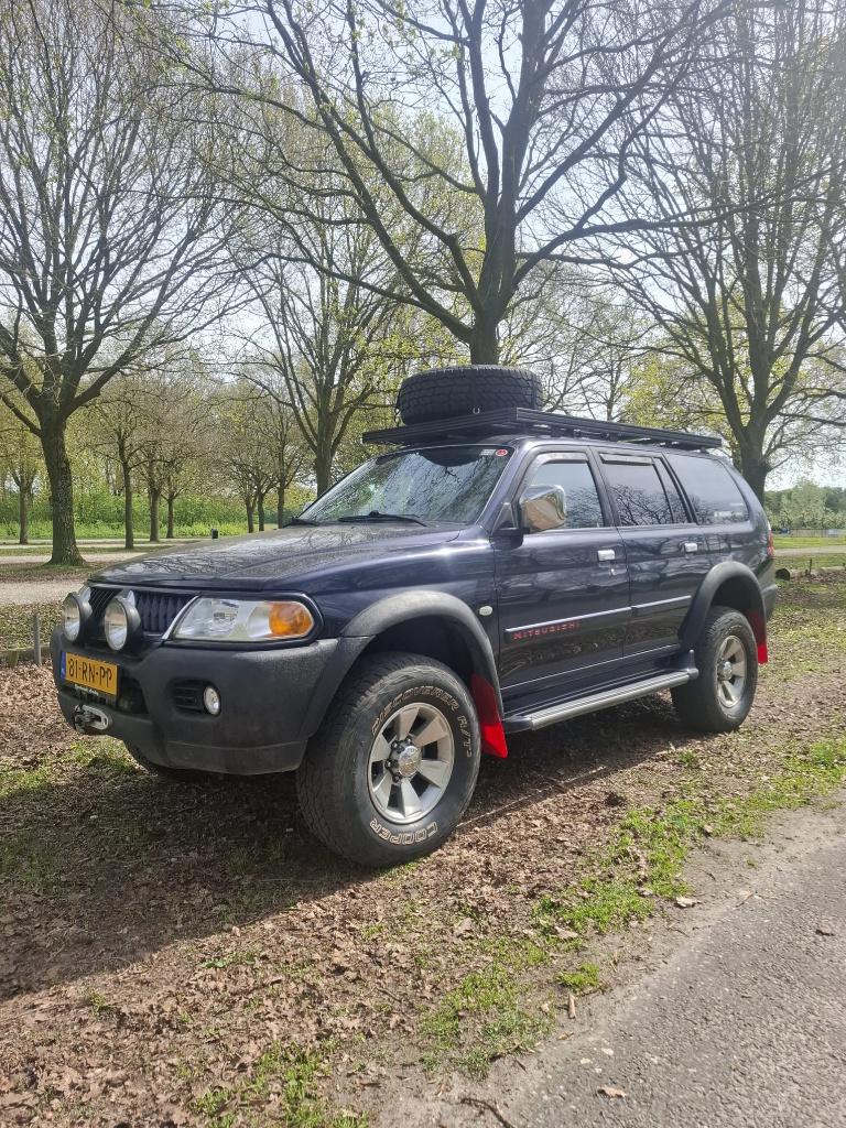 Mitsubishi Pajero Sport 3.0 V6 AUT 2005  | Bieden, Automaat, Zwart, Blauw, Particulier