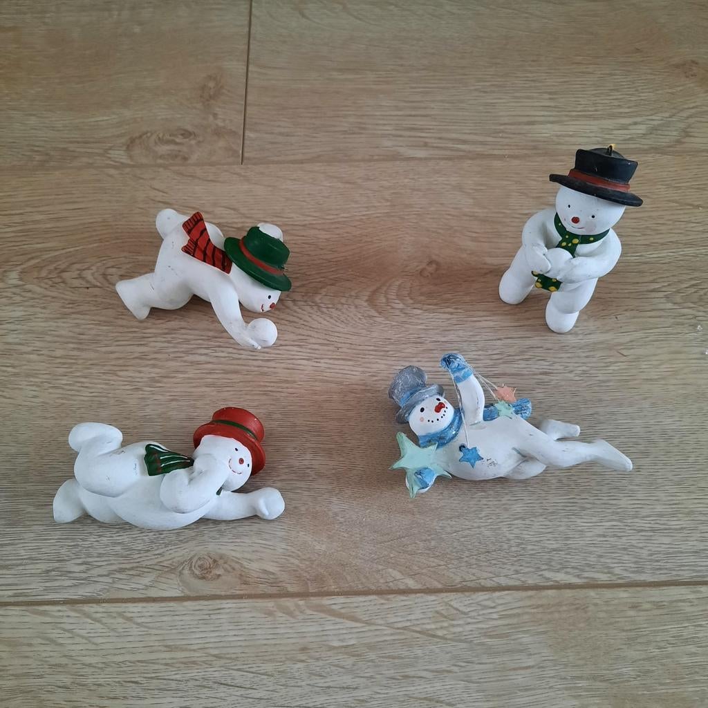 4x verschillende sneeuwpop sneeuwpopje decoratie winter, Diversen, Kerst, Ophalen of Verzenden, Gebruikt