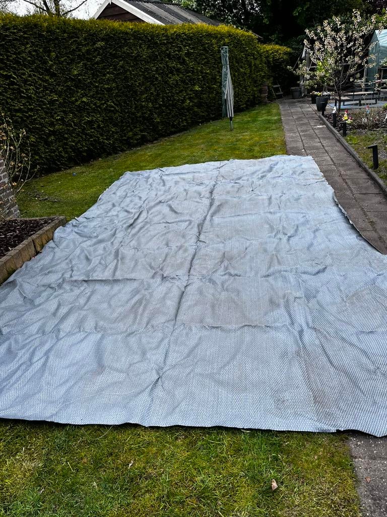Isabella vloerkleed, Ophalen, Gebruikt