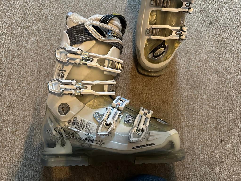 Salomon skischoenen maat 25, Sport en Fitness, Skiën en Langlaufen, 160 tot 180 cm, Gebruikt, Schoenen, Skiën