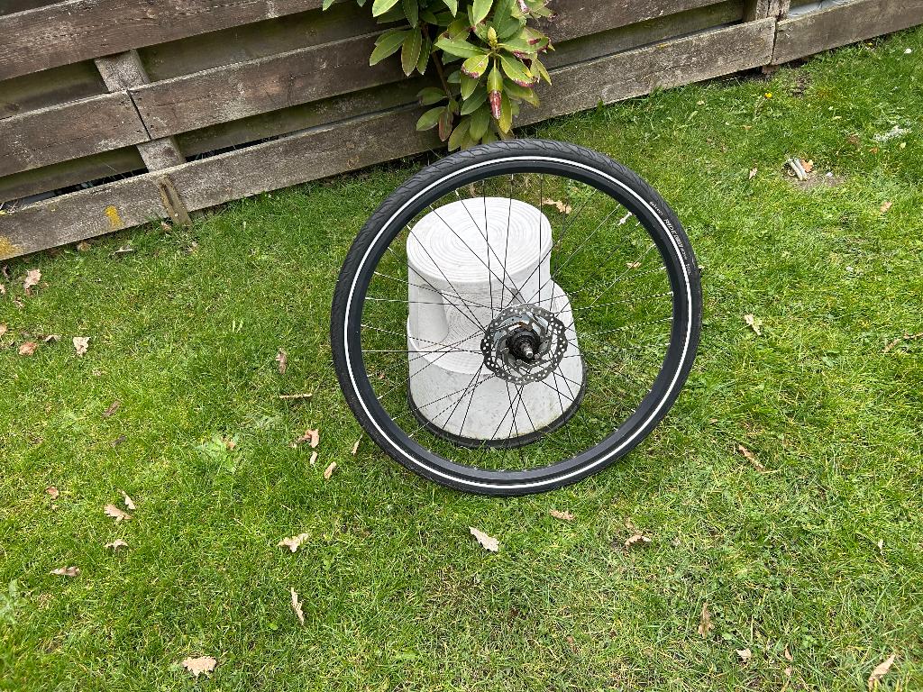 :achterwiel 28 inch 8 NEXUS versnellingen schijfrem, Ophalen of Verzenden, Gebruikt, Wiel, Shimano Nexus