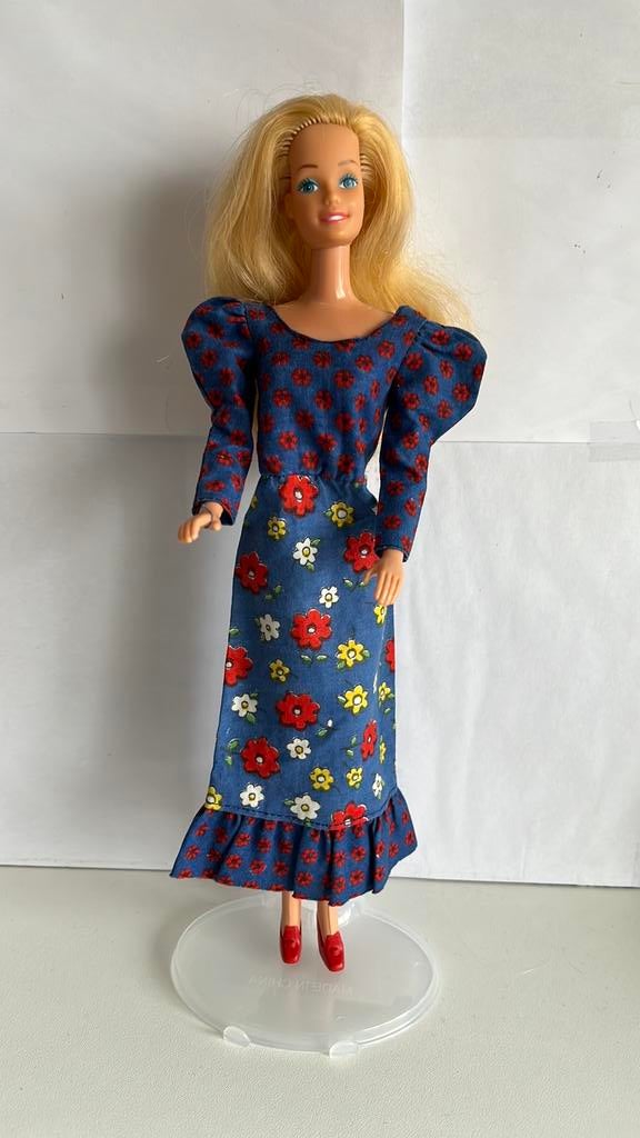 Vintage Mattel Barbie Raining Flowers #3343 uit 1973, Ophalen of Verzenden, Gebruikt, Kleertjes