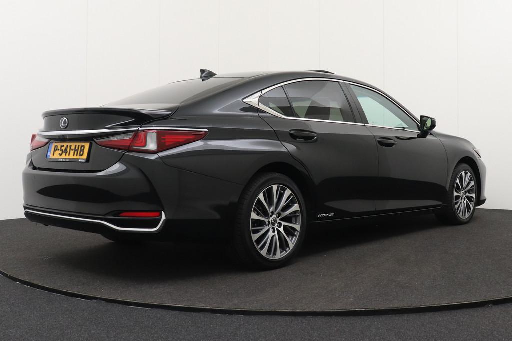 Lexus ES 300h Preference Line Business Schuif-/kanteldak Ada, Gebruikt, 4 cilinders, 2487 cc, 1655 kg