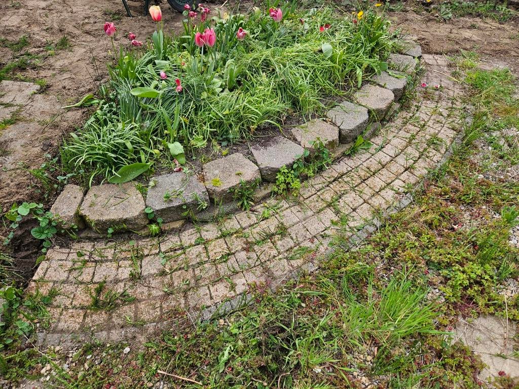 Kwartronde bloembak van keien en straatwerk, Tuin en Terras, Ophalen, Rond, Tuin, Minder dan 30 cm