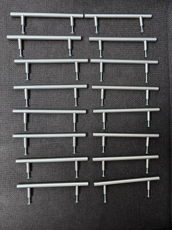 16 RVS handgrepen - 128mm - Zonder krassen - Goede kwaliteit, Ophalen of Verzenden, Zo goed als nieuw