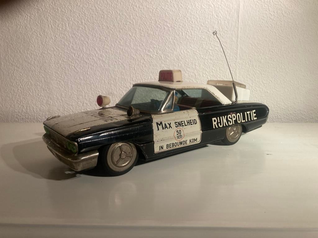 Vintage blik Rijkspolitie auto met 60/70Japan tin toy, Ophalen of Verzenden