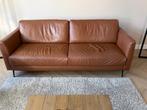 Leren 2.5 zits bank bijbehorende hocker, cognac kleur, Huis en Inrichting, Ophalen, Driepersoons, Zo goed als nieuw, Design bank