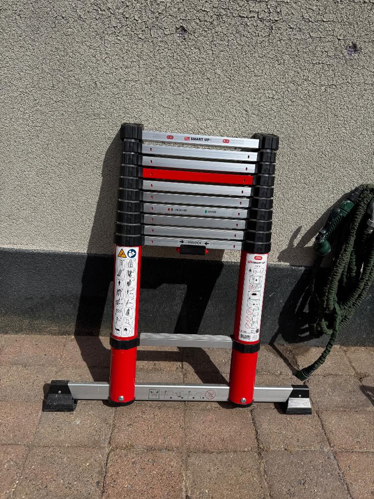 Altrex telescoopladder 3.2m, Doe-het-zelf en Verbouw, Ladders en Trappen, Ophalen, Zo goed als nieuw, Ladder, Opvouwbaar of Inschuifbaar