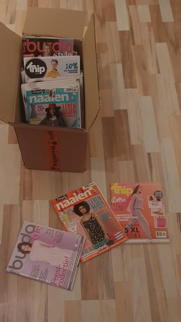 Mode tijdschriften met patronen Burda, Knip, Naaien, Ophalen of Verzenden, Zo goed als nieuw, Vrouw, Burda