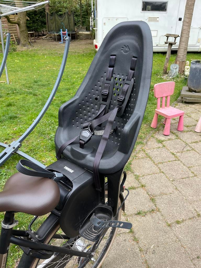 Thule fietsstoeltje achter, Fietsen en Brommers, Fietsaccessoires | Fietsstoeltjes, Ophalen of Verzenden, Gebruikt, Achterzitje