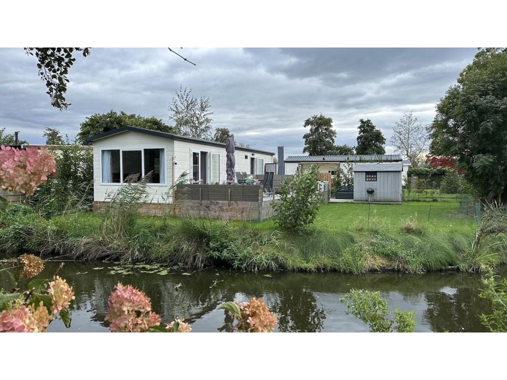 Aanbieding! Chalet zonder staanplaats (2024), Caravans en Kamperen, Stacaravans, tot en met 4