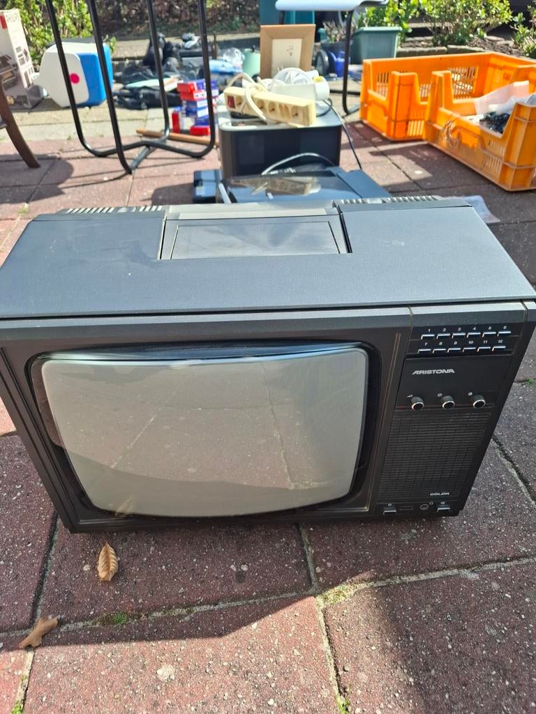 Aristona retro televisie, Ophalen, Gebruikt